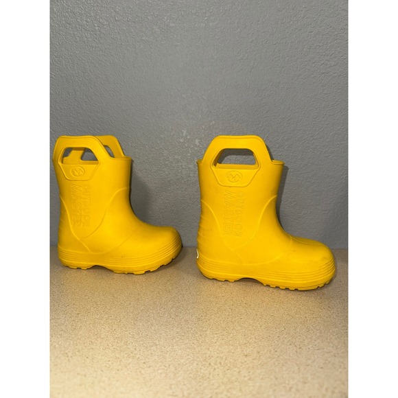 Outdoor Master Kids Yellow EVA Toddler Rain Boots Easy On Handles Size 6 - Picture 2 of 8